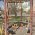 Произведен ремонт скамеек и сидений качелей на детских площадках 145 микрорайона