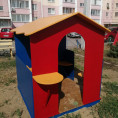 134 микрорайон -  изготовлен новый игровой домик на детской площадке