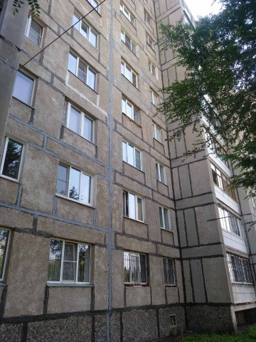 Продолжаются работы по ремонту межпанельных швов