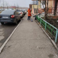Провели субботник возле дома № 218/1 по проспекту Карла Маркса