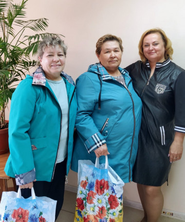 УК «Мой дом» поздравила с Днем пожилого человека